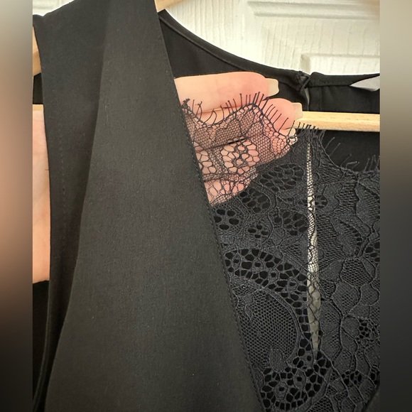 Chiffon, tank H&M blouse with lace - Picture 2 of 2